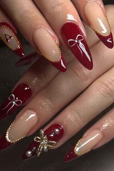 Red And Gold Nails, Almond Nail Art, Kutek Disney, Wine Nails, Maroon Nails, Nagel Tips, Red Nail Designs, Burgundy Nails