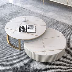 a coffee table sitting on top of a rug