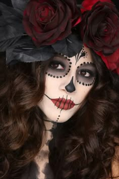 La Catrina Makeup Easy, La Catrina Makeup Tutorial, Catrina Makeup Simple, Dia De Los Muertos Face Paint Ideas Easy, Catarina Makeup, Day Of The Dead Makeup Easy, Dia De Los Muertos Makeup For Women, Easy Catrina Makeup, Katrina Makeup