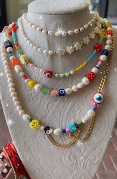 Smiley face necklaces Fresh water pearl all of them are handmade !. Y2k Jewelry Beads, Collares Aestethic Diy, Smiley Necklace, Face Necklace, Handmade Gold Jewellery, Beaded Necklace Designs, Beaded Necklace Diy, Long Beaded Necklace, Funky Jewelry