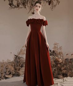 Red Formal Dresses, Burgundy Evening Dress, Fancy Clothes, Event Fashion, Velvet Prom Dress, Strapless Party Dress, Junior Prom Dresses, Color Rush, Burgundy Prom Dress