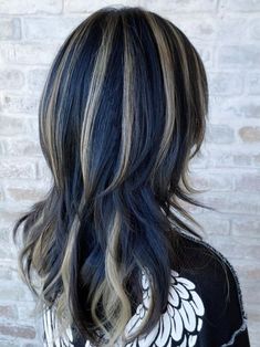 Summer Hairdos, Blonde And Blue Hair, Chunky Blonde Highlights, Blue Hair Highlights, Chunky Highlights, Dark Blue Hair, Colors Hair, Vibrant Hair