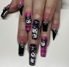 Dark Hello Kitty Nails, Kuromi Halloween Nails, Kuromi Acrylic Nails, Kuromi Nails Acrylic, Kuromi Nail Art, Monster High Nails, Kuromi Nails, 3d Acrylic Nail Art, Queen Nails