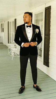 Prom Suit, Wedding Day Photos, Prom Suits, Wedding Suit, Groom Portraits, Groom Suit, Groom Style, Groom Portrait, Wedding Suits