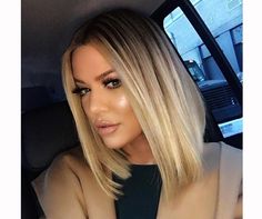 Khloe unveiled her razor sharp lob on Instagram... Aline Bob, Lob Haircut, Short Blonde Hair, Short Bob Hairstyles, Blonde Balayage