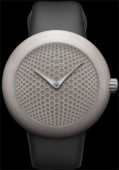 The Horizon watch by Marc Newson encapsulates all of the hallmark Newson traits -  sensual curves, futuristic design and a simple elegance - but above all, an attention to the finer details like no other. Apple Smartwatch, Minimal Watch, Wearable Computer, 10 Interesting Facts, Passenger Aircraft, Silver Pocket Watch, Industrial Design Sketch, Id Design