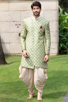 Dhoti For Men Indian Weddings, Wedding Kurta For Men Sherwani, Shervani Design For Men Groom, Indo Western Dress For Men Grooms, Groom Dress Men Indian For Marriage, Marriage Clothes For Men, Dulha Dresses For Men, Dhoti Kurta For Men Indian Weddings, Kurta Patterns For Men New