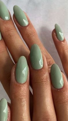 Short Almond Nail Ideas Summer, Green Nail Color Ideas, Nail Colors That Make You Look Tan, Perfect Grades, Dip Nails, Green Nail, Casual Nails, Neutral Nails, Minimalist Nails