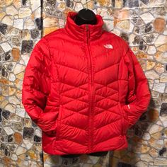 Beautiful Comfy Warm In Great Condition Price Firm Red The North Face Puffer, Coats North Face, North Face Coat, The North Face Jackets, North Face Jackets, North Face Women, North Face Jacket, North Face, The North Face