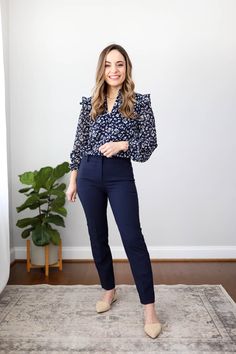 Jean Jacket Outfit For Work, Deep Winter Work Outfits, Feminine Work Outfit Office Wear, Tradeshow Outfit Women, Puffed Sleeves Outfit, Office Outfits Business Casual, Slacks Outfit Casual, Jeans Top Outfit, Jeans Work Outfit