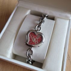 Vivienne Westwood Chain, Vivienne Westwood Clothes, Heart Shaped Watch, Asian Vintage, Chain Watch, Vivienne Westwood Jewellery, Heart Watch