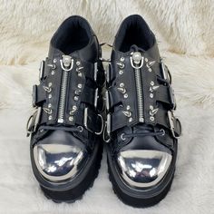 Punk Shoes Men, Emo Shoes Men, Goth Shoes Men, Punk Rock Outfits Men, Rock Outfits Men, Spiked Shoes, Emo Shoes, Shoes Reference, Metal Boy