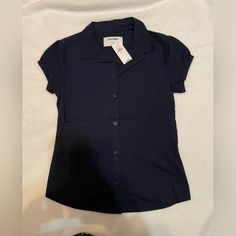 Old Navy Short Sleeve Navy Blue Blouse For Girls Size 6-7 New With Tags Navy Blue Button Up, Hostess Outfit, Money Shirt, Elegant Tops, Navy Blue Shirt, Fitted Blouse