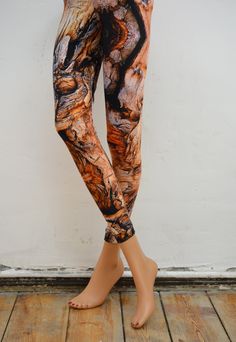 Handmade leggings with unique photographic print. The print on this pair is a close-up photo of a tree. Made from high quality 4-way stretch material which feels soft and cool on the skin. Perfect for any kind of sport, dance, yoga, even swimming! The leggings have a high waist, but the broad waistband can also be folded down for a low-waist fit. One size, fits all. Very limited quantity! The print varies slightly on each pair, making every one unique. Material: 80% Polyamid / 20% Elasthan Care tips: - Wash at 30ºC (gentle wash cycle) - Don't tumble dry - No dry cleaning - Iron inside out If you have any questions about the product, please contact me. For more work by the artist, visit the website: www.nikkigijselhart.com, or Facebook: https://www.facebook.com/nikkigijselhart/ Dance Yoga, Womens Sports, Close Up Photos, Low Waist, Printed Leggings, A Tree, Sports Women, Sport Fitness, Yoga Pants