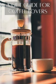 Gift Ideas for Coffee Lovers | I'm a huge coffee fan, always seeking the perfect sip...here's a list of the best presents for coffee lovers, holiday gifts for the coffee connoisseur in your life! From elevating their at home coffee to brewing a great cup while traveling, these coffee gift ideas are perfect. #coffeelover #giftideas #giftguide #holidaygifts Gift Ideas For Coffee Lovers, Different Coffee Drinks, Coffee Gift Ideas, Make Cold Brew, Grinding Coffee Beans, Cold Brew Coffee Concentrate, Cold Brew Recipe, Making Cold Brew Coffee, Ethiopian Coffee