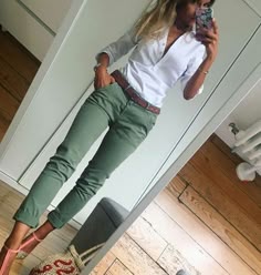 Office Outfits Women Casual, Olive Pants, Green Pants, Business Attire