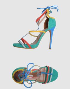 i would honestly like these more if they were taller! 60s Fashion For Women, Honeymoon Fashion, Honeymoon Style, Rainbow Sandals, Colorful Heels, Tabitha Simmons, Fabulous Clothes, Guilty Pleasure, Fashion Victim