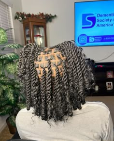 Invisible Loc Hairstyles, Island Twist, Hair Braid Patterns, Gray Hairstyles, Short Box Braids Hairstyles, Loc Hairstyles, Sleek Ponytail Hairstyles