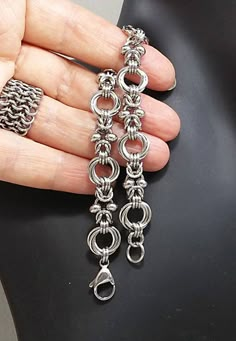 Chainmaille Ring, Chain Mail Earrings, Chainmaille Jewelry Patterns, Chain Maille Patterns, Chainmaille Tutorial, Chainmaille Necklace, Jump Ring Jewelry, Chainmail Bracelet, Hardware Jewelry