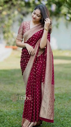 Benaras Sarees, Kanchi Saree, Saree Blouse Styles, Cutwork Blouse, Trendy Outfits Indian, Simple Saree Designs, Outfits Indian, New Saree Designs, Cutwork Blouse Designs