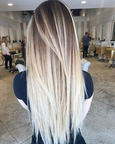 Light Blonde Hair With Brown Lowlights, Root Melt Brunette To Blonde Straight, Long Bleach Blonde Hair, Blonde Ombre Hair Balayage, Brown Lowlights, Drugstore Hair Products, Long Layered Haircuts, Brown Balayage