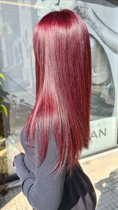 Brown Eyes And Red Hair, Dark Cherry Hair, Flicks Hair, Pelo Color Vino, Dark Pink Hair, Red Hair Inspiration, Cherry Red Hair, Split Dyed Hair, Wine Red Hair