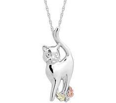 Black Hills Cat Pendant w/ Chain Sterling/12K Gold Black Cat Jewelry, Necklaces Rose, Silver Cat Pendant, Black Hills Gold Jewelry, Enchanted Jewelry, Cat Things, Gold Animals, Black Gold Jewelry, Cat Pendant