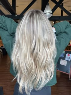 Blonde Highlights Silver, Hot Girlfriend Haircut Blond, Blonde Hair Color Ideas Icy, Full Highlights On Blonde Hair, Full Blond Highlights, Bright Blonde Hair With Highlights, Icy Blonde Partial Highlights, Full Head Of Highlights On Blonde Hair, Full Head Blonde Balayage