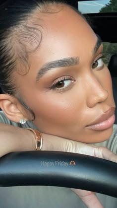 July Energy, Pretty Eyebrows, Glamour Makeup Looks, Mommy Makeup, 90s Makeup Look, 90s Makeup, Glossy Makeup, Face Card