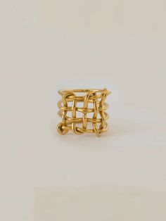 Louise Ring – Edge of Urge 2 Finger Ring, Accessorize Bags, Rope Ring, Wilmington North Carolina, Rope Rings, Unusual Rings, Going For Gold, Organic Rings, Book Clothes