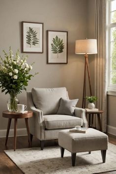 Small Side Room Ideas, Corner Styling Living Room, Cozy Snug Room Ideas, California Cool Living Room, Living Room Reading Nook Ideas, Simple Small Living Room Decor, Green Accent Living Room, Corner Living Room Ideas, Living Room Corner Decor Ideas