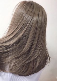 Ash Blonde Aesthetic, Ash Hair, Ash Brown Hair, Cirebon, Trendy Hair Color, Ash Brown, Brown Blonde Hair