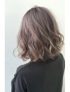 レイリー(LAiLY by GARDEN) 【LAILY】グレージュミルクティーカラー北村亮【原宿/表参道】 Medium Short Hair, Hair Arrange, Hair Styles 2017, Permed Hairstyles, Mid Length Hair, Blake Lively, Grey Hair, Perm