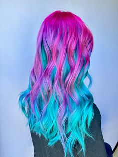 Mermaid hair, pink and turquoise hair, pink and blue hair, pink and green hair Bright Hair Color Ideas For Blondes, Blue Pink Hair Color, Mermaid Hair Colors, Bright Colour Hair Ideas, Pink And Purple And Blue Hair, Mermaid Hair Dye, Pink And Blue Hair Short, Pink Purple And Green Hair, Pink Teal Hair