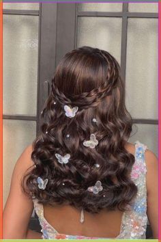 Butterfly Pins In Hair, Fall Wedding Hair Accessories, Prom Hair Sparkles, Prom Butterfly Hair, Prom Hair With Butterfly Clips, Butterfly Hairstyle Short Hair, Hairstyles With Butterflies, Hair Beads Hairstyles, Hair With Butterflies