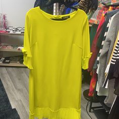 New Never Worn Sz 16 Yellow Short Sleeve Midi Dress For Evening, Neon Yellow Dress For Night Out, Yellow Midi Dress For Party, Yellow Midi Party Dress, Yellow Knee-length Party Dress, Yellow Short Sleeve Dress For Evening, Yellow Ruffled Dress For Night Out, Yellow Ruffled Knee-length Midi Dress, Yellow Short Sleeve Evening Dress