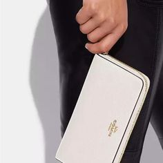 Coach Wallet In Hard To Find Chalk Silver Hardware Absolutely Love, But I Use Mainly Gold Accessories Only Reason I'm Selling! Great Buy! Bags Coach, Coach Wallet, Gold Accessories, Hard To Find, Silver Hardware, Coach Bags, Chalk, Wallets, Color White