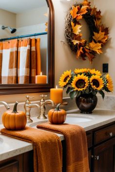 Bathroom decorated for fall with pumpkins, sunflowers, and autumn wreath. Farmhouse Dinnerware Sets, Bathroom Decor Themes, Bathroom Decorations, Pumpkin Farm, Fall Thanksgiving Decor