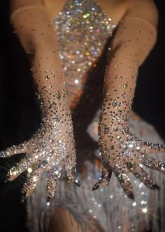 Nude Gloves, Haute Couture Outfits, Mesh Gloves, Dance Stage, Mode Tips, Crystal Dress, Latin Dance Dresses, Tassel Dress, Stage Show