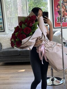 Black Mini Skirt Outfit, Skai Jackson, Grey Sweats, Rich Girl Aesthetic, Boquette Flowers, Miniskirt Outfits, Black Mini Skirt