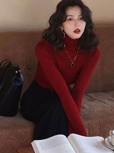 Korean valentines day outfit: red top and black long skirt Fancy Clothes, American Beauty, Red Outfit, Elegant Outfit, Outfits Casuales, Modest Outfits