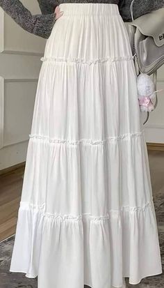 Cute Skirt Long, White Long Skirts, Coquette Maxi Skirt, White Tiered Maxi Skirt, White Long Skirt Outfit Ideas Aesthetic, Maxi Skirts Aesthetic, White Skirt Outfit Hijab, Long Skirts Aesthetic, White Skirt Aesthetic