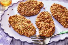 Pecan-Crusted Chicken Honey Pecan Crusted Chicken, Pecan Encrusted Chicken, Pecan Crusted Chicken, Breakfast Party, Chicken Meals, Crusted Chicken, Quick Easy Dinner