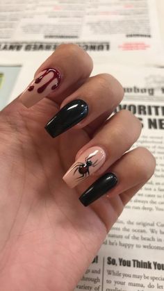 Eyeball Halloween Nails, Best Halloween Nails, Halloween Nails Aesthetic, Aesthetic Halloween Nails, Creepy Halloween Nails, Black Fake Nails