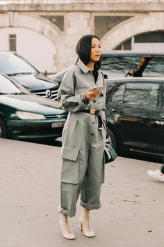 Rihanna Street Style, European Street Style, Mode Prints, Fashion Week Outfit, New York Street Style, Paris Mode, Moda Paris, La Fashion Week