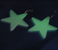 These glow in the dark star earrings are awesome celestial beauty ! They are huge up cycled stars that glow in the dark. These astronomy themed jewelry pieces are light weight Statement Earrings and super fun. Wear them to a party and look awesome in the light or stand out in the dark! Become the constellation, Perfect Gift for your superstar girlfriend. Glowing Star, Glow In The Dark Stars, Diy Glow, Space Astronomy, Giant Star, Glow Stars, Dark Jewelry, Dark Star, Themed Jewelry