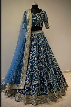 Wedding Dresses Hindu Indian Bridal, Lehnga Suits Punjabi, Blue Wedding Lengha, Bridal Lengha Designs Latest, Lehanga Idea, Punjabi Outfits Wedding, Lehenga Blouse Designs Latest Traditional, Punjabi Lengha, Lahanga Design Latest