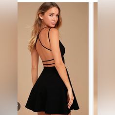 Never Worn! Super Cute! New With Tags! Great Gatsby Outfits, Black Lace Up Dress, Semi Dresses, Black Backless Dress, Believe In Love, Chique Outfits, Perfect Little Black Dress, Black Short Dress, Grad Dresses