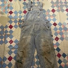 Midcentury Big Mac Hickory Stripe Overalls With Original Repairs And Cool Paint Splatters Throughout. One Of A Kind And Very Rugged. Very Farmer Chic And Original Workwear. Lots Of Wear And Some Rips In Patches. See All Photos, These Are As Is. Shoulder Straps Are Adjustable And Bib Length Can Be Increased Or Decreased. Beautiful Quality, Made In Usa With Union Labels! Condition: Good Vintage Condition, Strong And Wearable But Obvious Flaws. These Have Had Patches Put On The Knees And There Are Vintage Denim Overalls, 1930s Workwear, Farmer Chic, Hickory Stripe Overalls, Bic Mac, Stain On Clothes, Grass Stains, Paint Splatters, Body Measurement