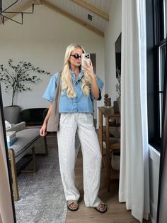 New Academic Year, Chic Office Outfit, Linen Pants Outfit, Leopard Print Pants, Preppy Casual, A Fresh Start, Versatile Outfits, Flare Leggings, Red Adidas